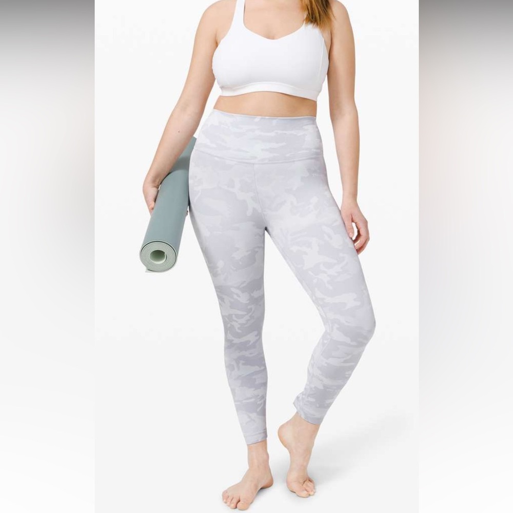 Size 18 Lululemon Wunder Under Leggings